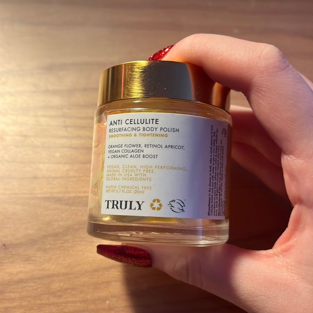 Mini Truly anti-cellulite resurfacing body polish